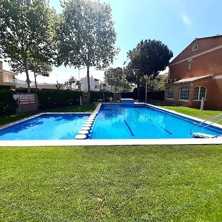 Magnifica Casa Con Piscina * Cambrils